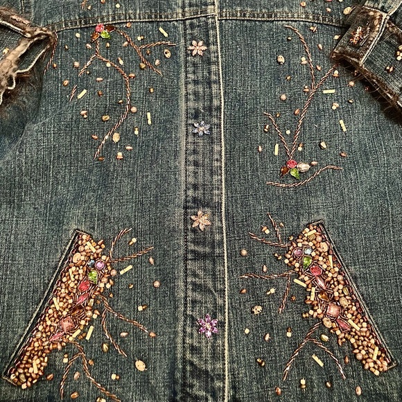 Spring Sale 🌼 Mary Frances beaded bejeweled fringe jean jacket snap up M/L - Picture 9 of 13